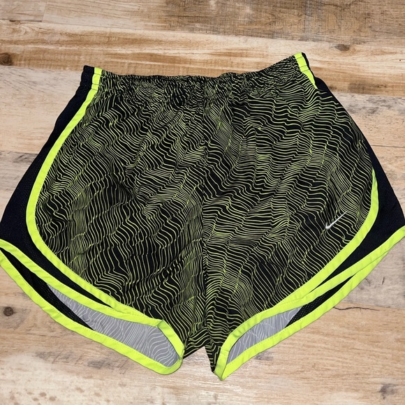 Nike Dri-Fit Patterned Athletic Shorts - Picture 1 of 5